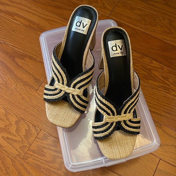 DV by Dolce Vita Shoes - DV DOLCE VITA Raffia Sandals